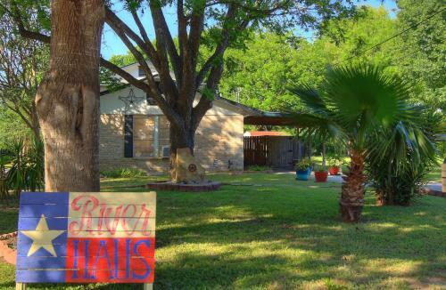 Texas River Haus Ld1683 Home
