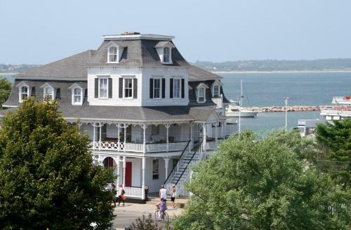 Posada Inn At Old Harbor