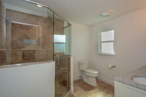 4717s - Gorgeous 4 Bedroom Pool Home