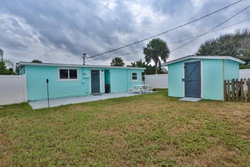 824 25th Bungalow Home
