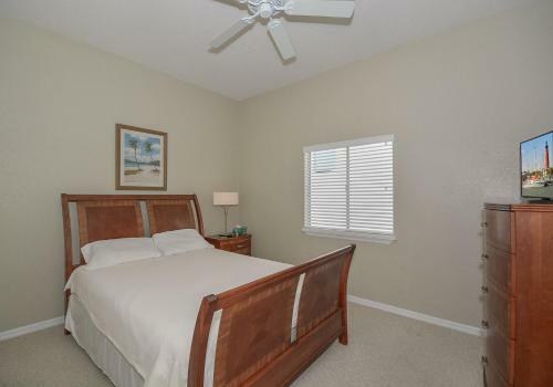6368s - Atlantic Avenue Home