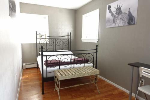 Best Room Nyc??ewr Layover?walk To Nyc Subway