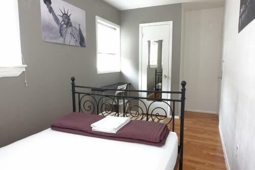 Best Room Nyc??ewr Layover?walk To Nyc Subway