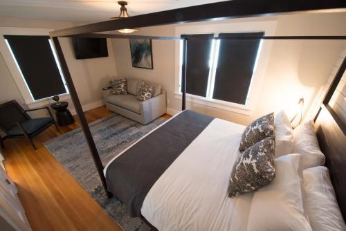 Bed & Breakfast Pelham Street Inn
