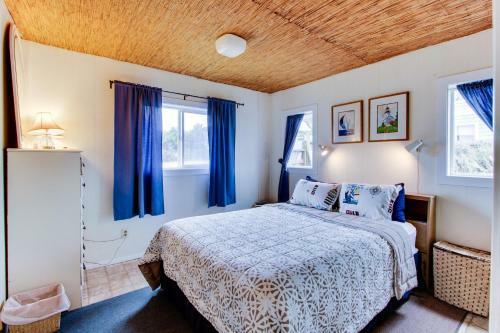 Beach Retreat -- Lower Retreat
