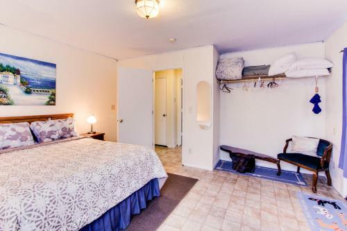 Beach Retreat -- Lower Retreat