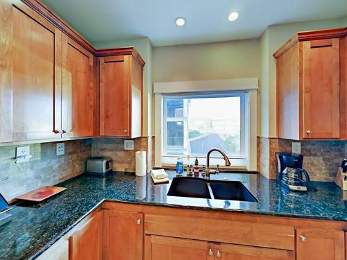 Apartamento 1125 Nw Spring St Condo Unit A-203