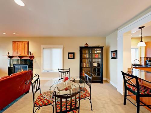 Apartamento 1125 Nw Spring St Condo Unit A-203