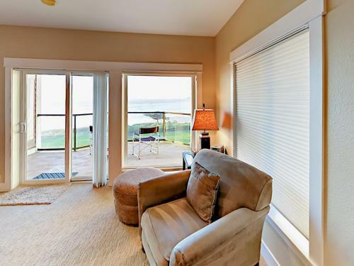 Apartamento 1125 Nw Spring St Condo Unit A-203
