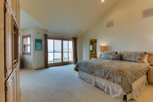 Newport Oceanfront Estate