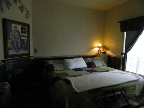 English Boarding Rooms