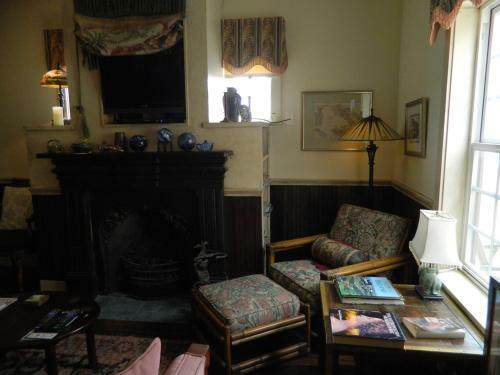 English Boarding Rooms