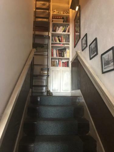 English Boarding Rooms