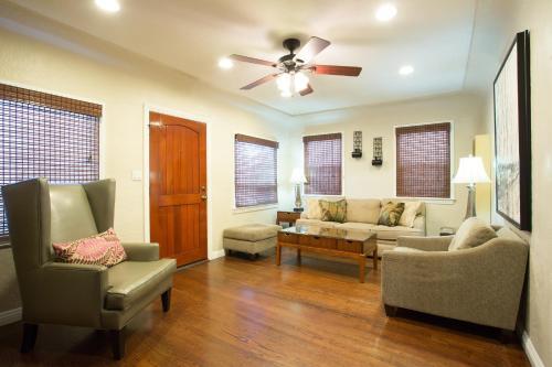 128 39th Street A (68438)