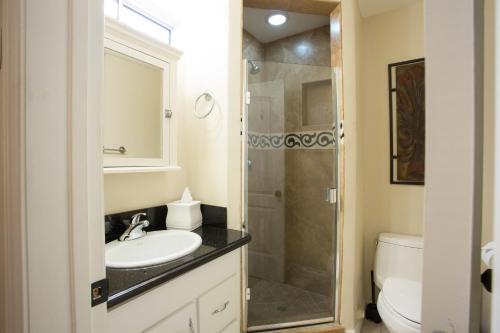 128 39th Street A (68438)