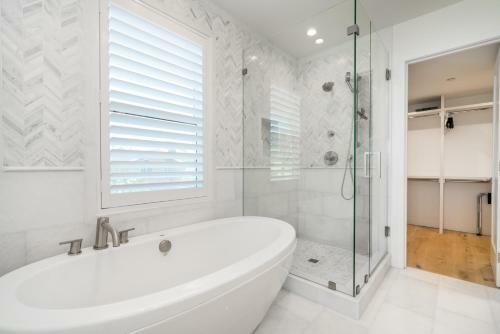 130 39th St. - 4 Bedroom Home