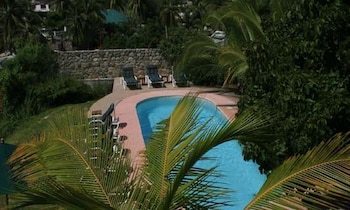 Hotel Bungalows Santa Cruz