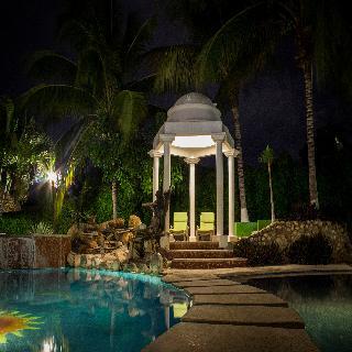 Punta Esmeralda Suites And Hotel