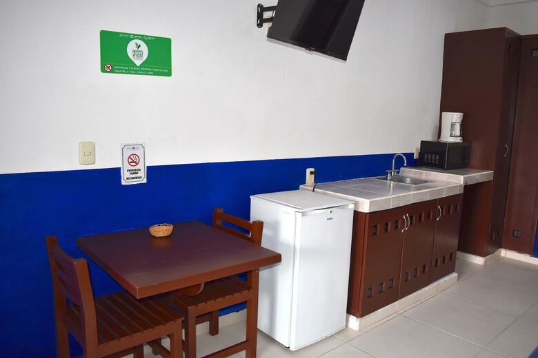 Hotel Plaza Almendros