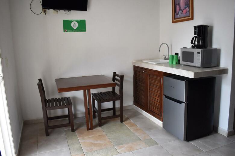 Hotel Plaza Almendros