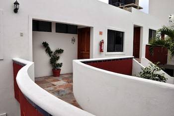 Chac Chi Hotel And Suites