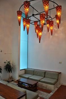 Chac Chi Hotel And Suites