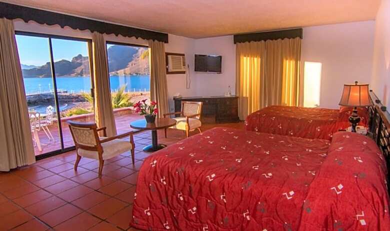 Hotel Playa De Cortes
