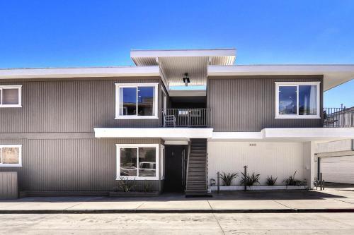 Newport Beach - Triplex