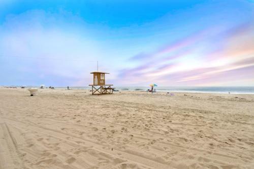 6504 W Ocean Front Lei
