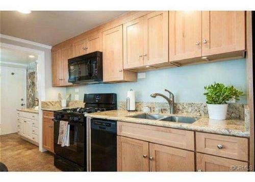 313 E Bay Both 4 Bedroom Home