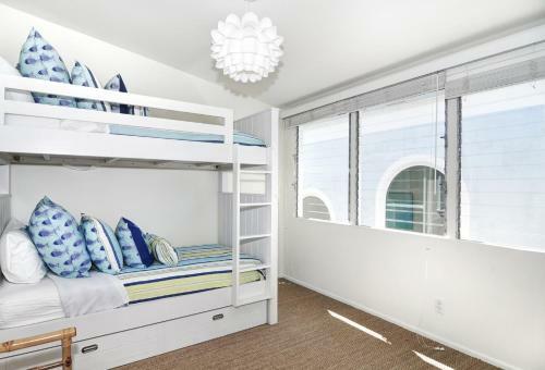 1006 South Bayfront 4 Bedroom Home