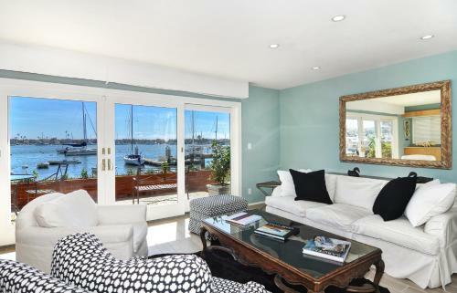1006 South Bayfront 4 Bedroom Home