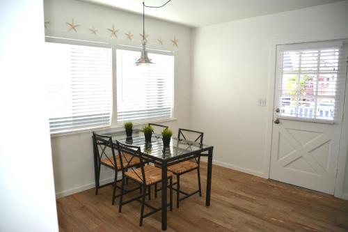 118 40th St Ab (68418)