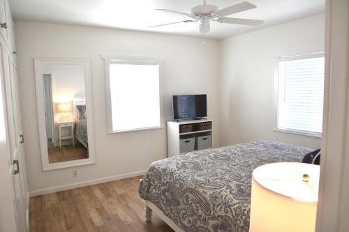 118 40th St Ab (68418)