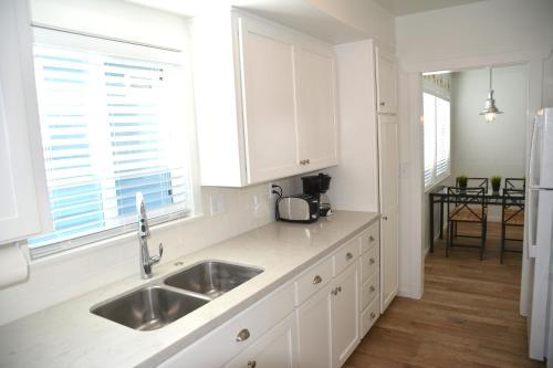 118 40th St Ab (68418)