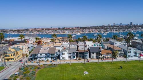 Apartamento 906 East Oceanfront Back Unit C 2 Bedroom Condo