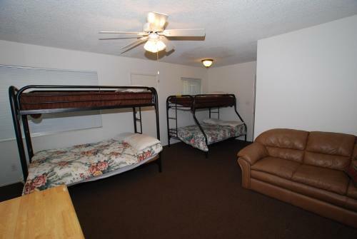 508 E Ocean Front A (68142)