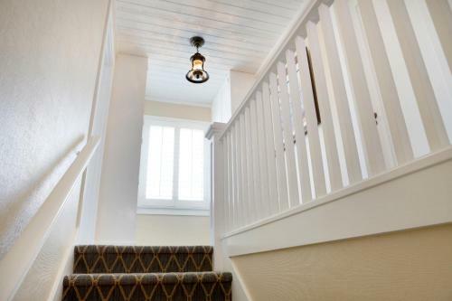 1400 South Bayfront 5 Bedroom Home