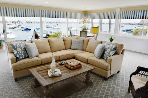 1400 South Bayfront 5 Bedroom Home