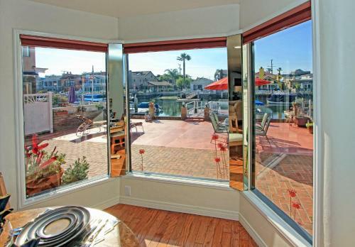3909 Marcus Ave (68392)
