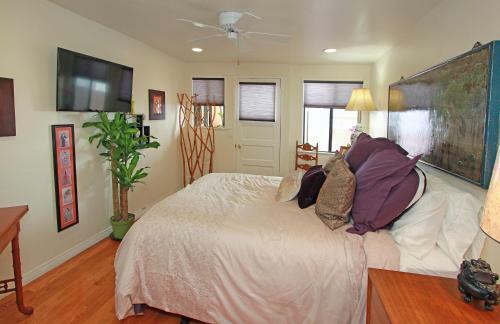 3909 Marcus Ave (68392)