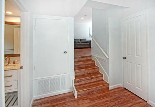1404 W Ocean Front C (68167)