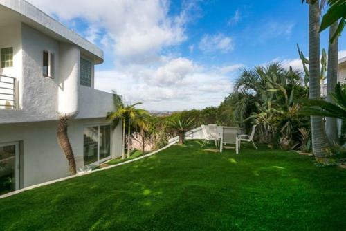 Laguna View Home