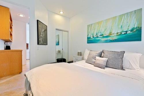 Laguna View Home