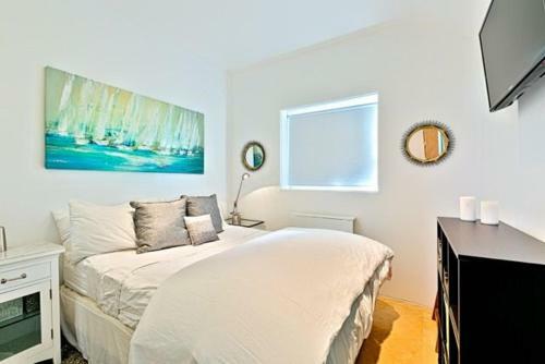 Laguna View Home