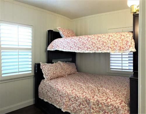Apartamento 208 Amethyst Unit A 3 Bedroom Condo