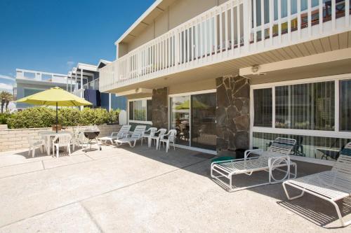 3610 Seashore Drive (68250)