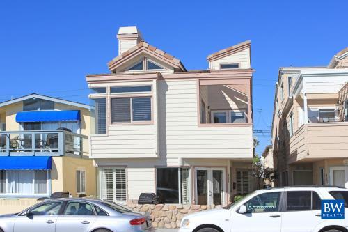 121.5 29th St (68419)