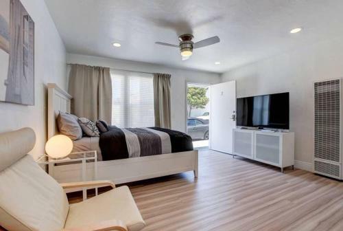 Modern & Contemporary Home, Next To Beach Sand #2