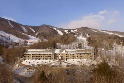 Slopeside: Sunrise A-112